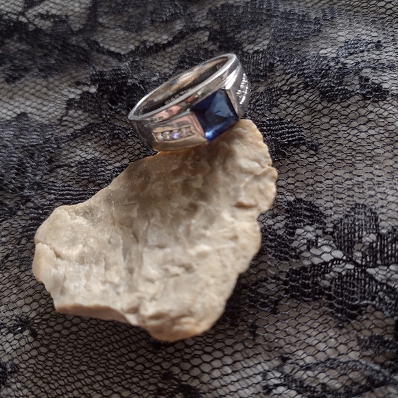 Silver Sapphire men's ring - Picture 2 of 2